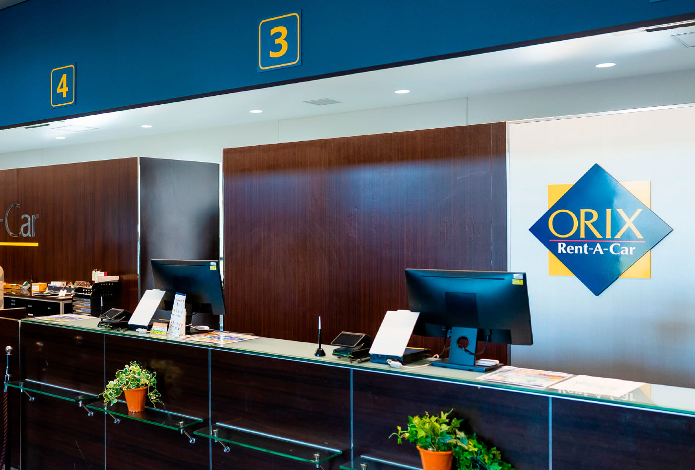 レンタカー（CS職）