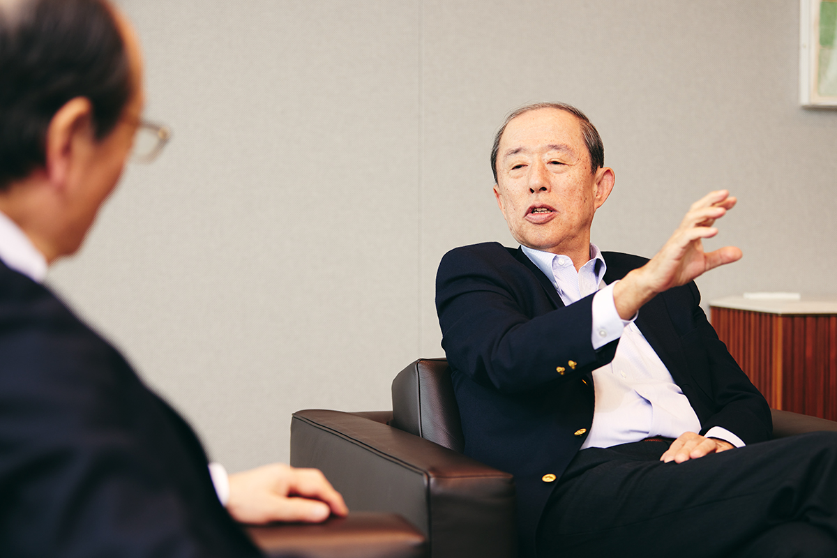 「ORIX Group Purpose & Culture」の導出について語る井上 亮CEO