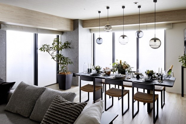 Living and dining area (showroom)